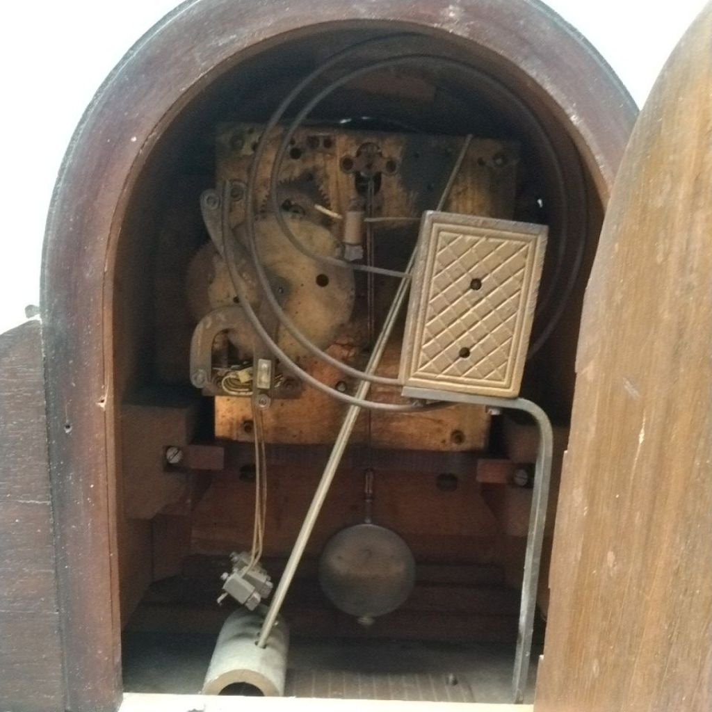 Jam meja JUNGHANS besar langka lubang