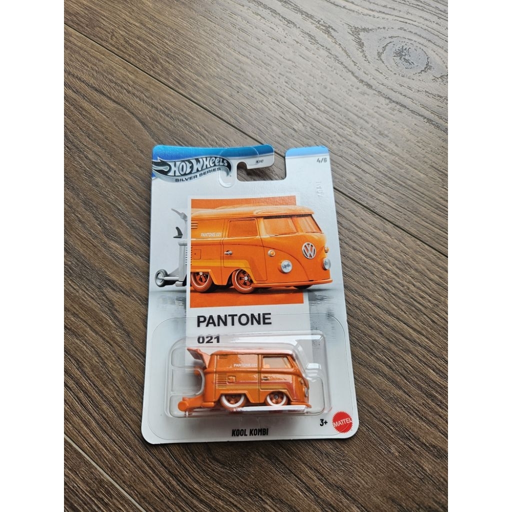 Hotwheels VW Kool Kombi Pantone Orange