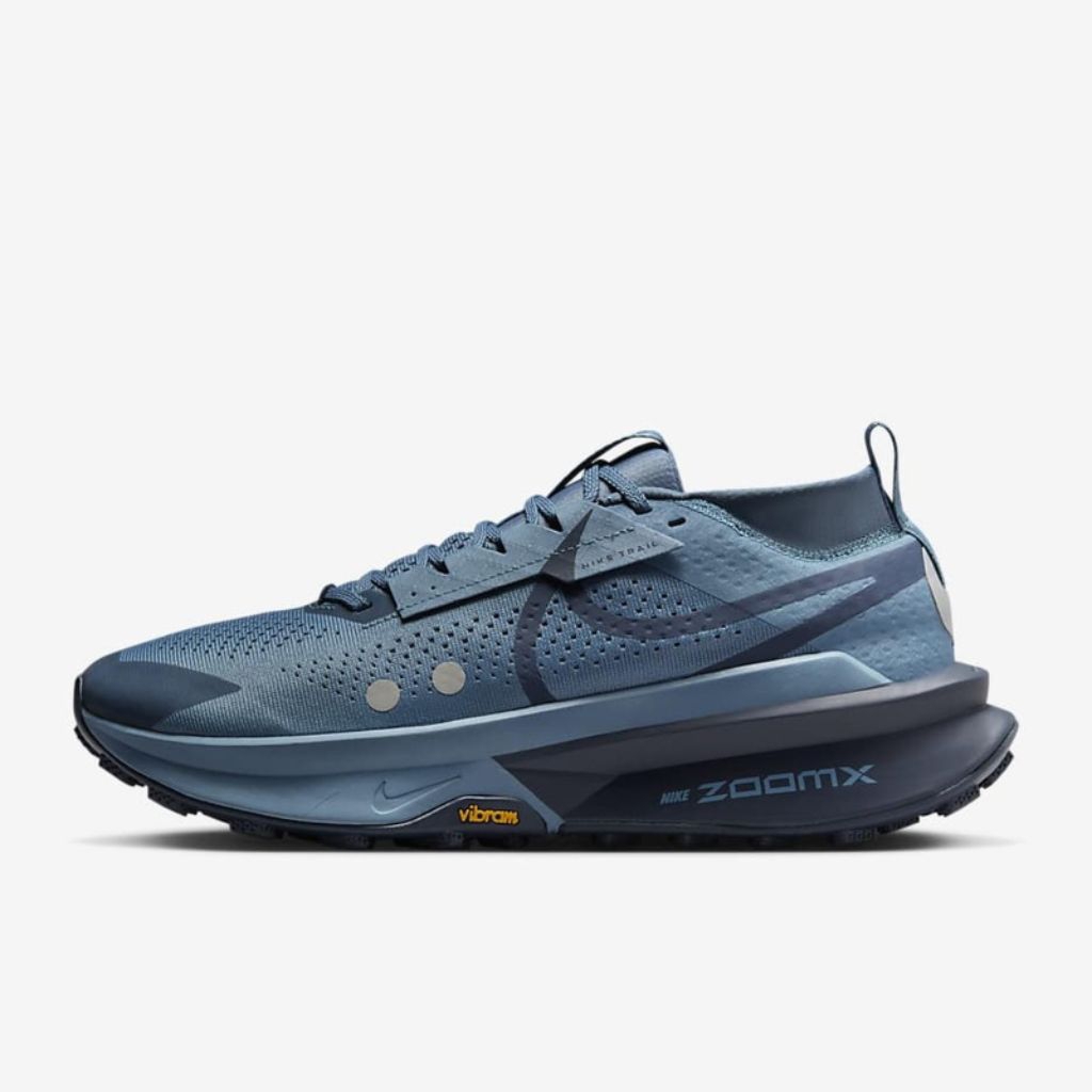 Sepatu ZoomX Zegama 2 Trail Running Smoky Blue/Metallic Platinum/Armoury Navy
