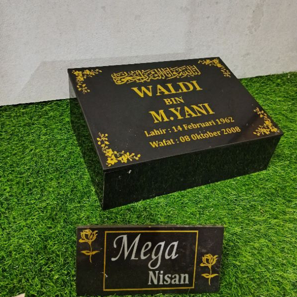 BATU NISAN(25x35) TERMURAH GRANIT TILLE  BUKU TANPA DUDUKAN/PAPAN NAMA KUBURAN+PACKING KAYU