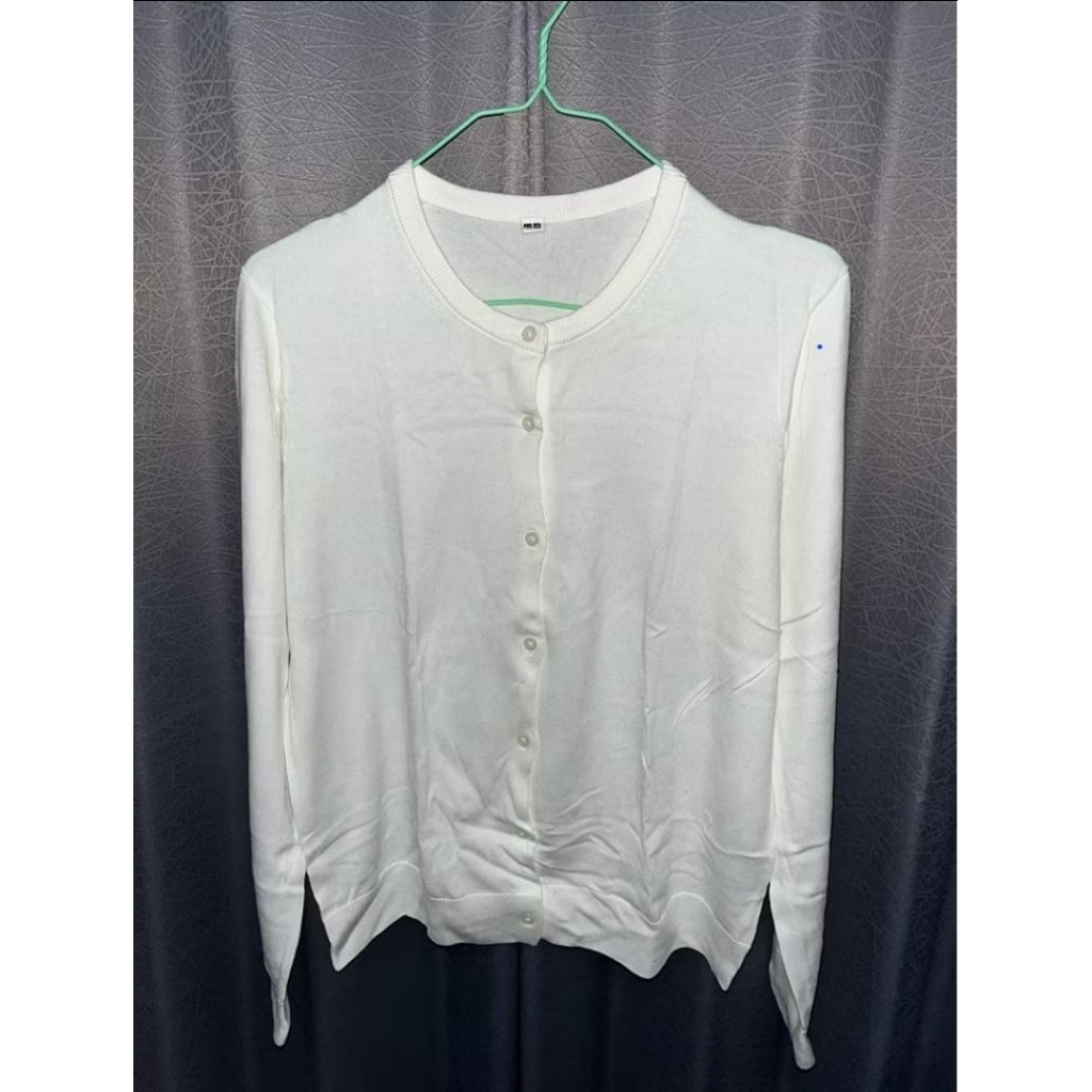 uniqlo white cardigan like a new
