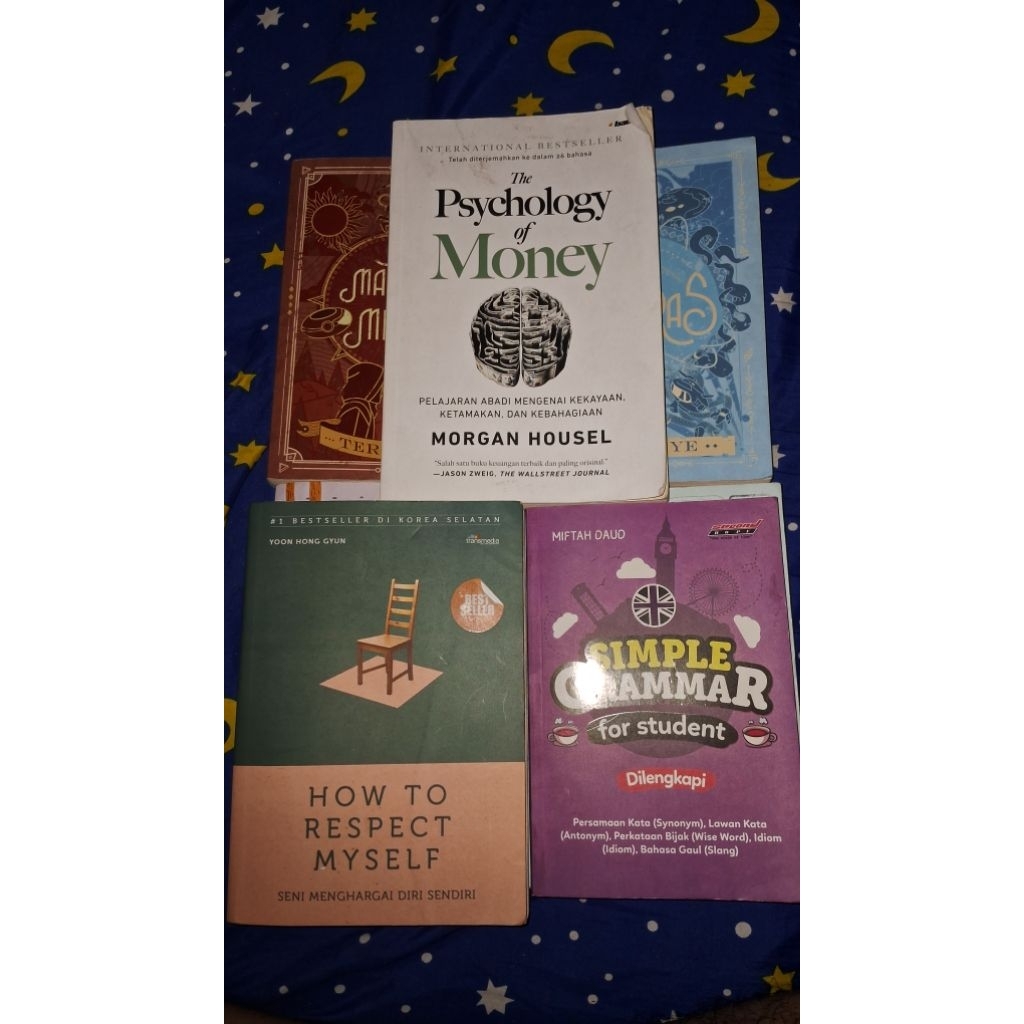 Preloved Personal Branding (How To Respect Myself, Psychology of Money, Simple Grammar)