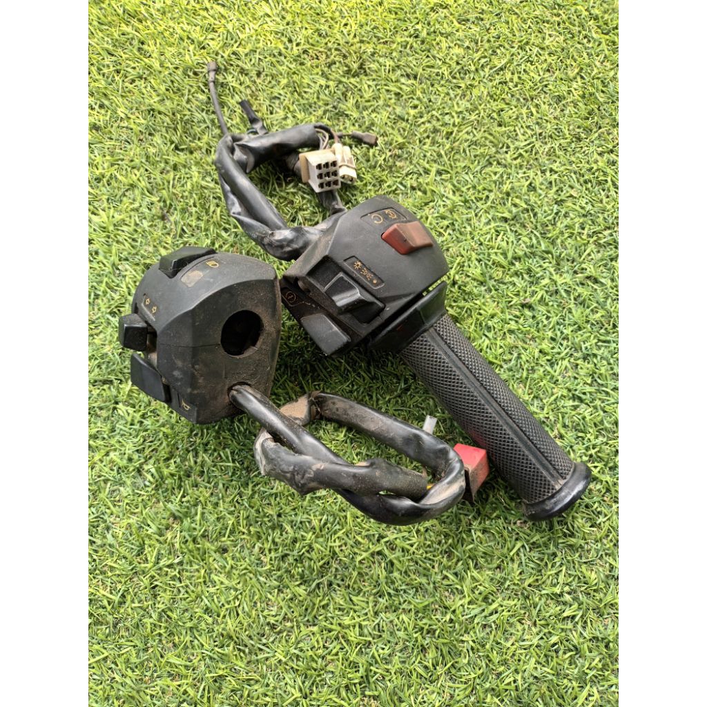 HOLDER BAJAJ PULSAR HOLDER SAKLAR BAJAJ PULSAR PULSAR 135 LS