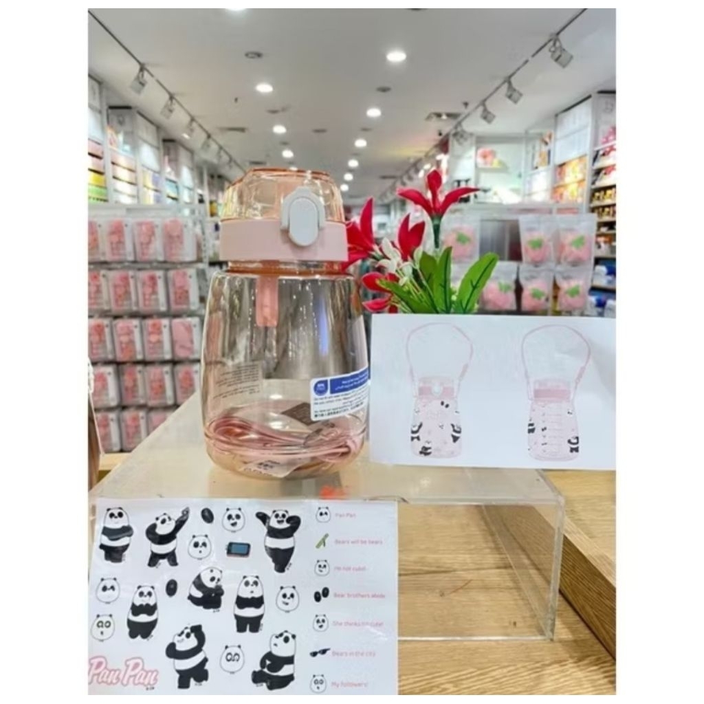 WE BARE BEARS COLLECTION / cool water bottle with shoulder strap 1300 ml / botol air minum / MINISO 