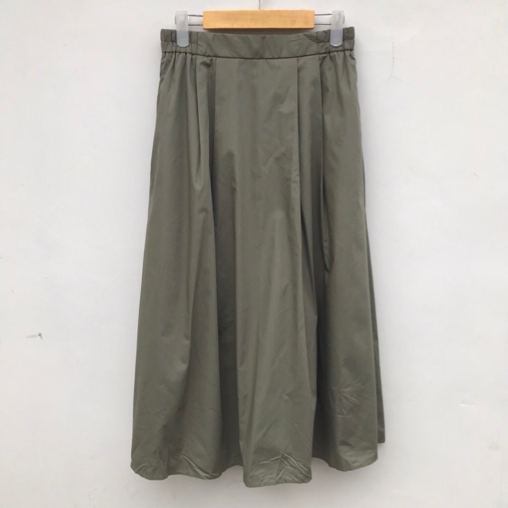 Rok by Gu Uniqlo Tucked Flare Midi Skirt Olive sz 28/29