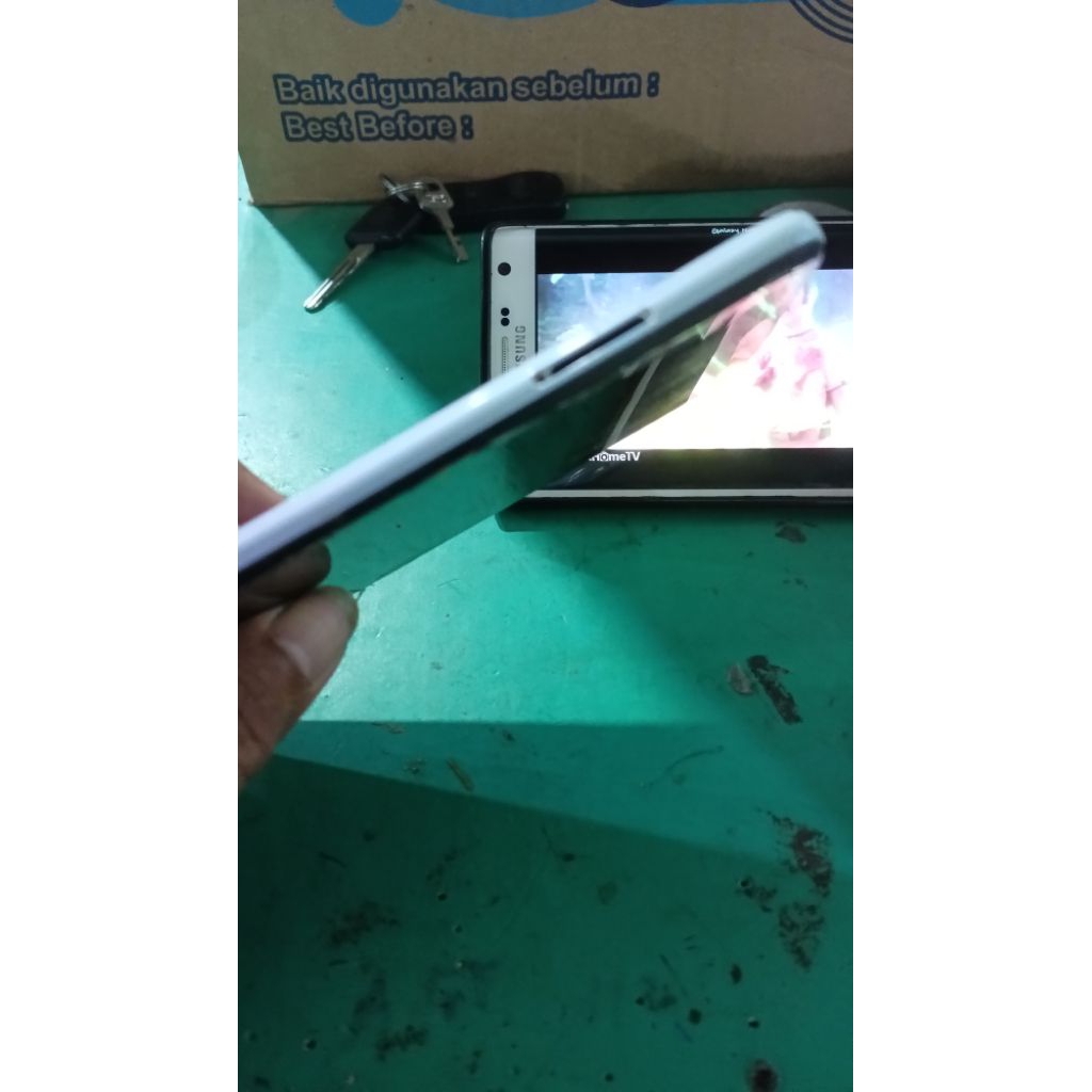 advan g5 pecah lcd