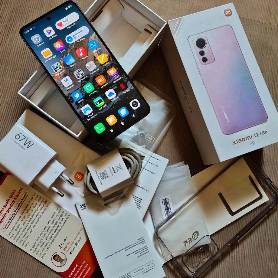 Xiaomi 12 Lite 5G | AMOLED 120Hz | Kamera 108MP | Snapdragon