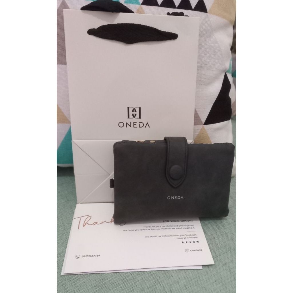 Dompet wanita design simple elegan