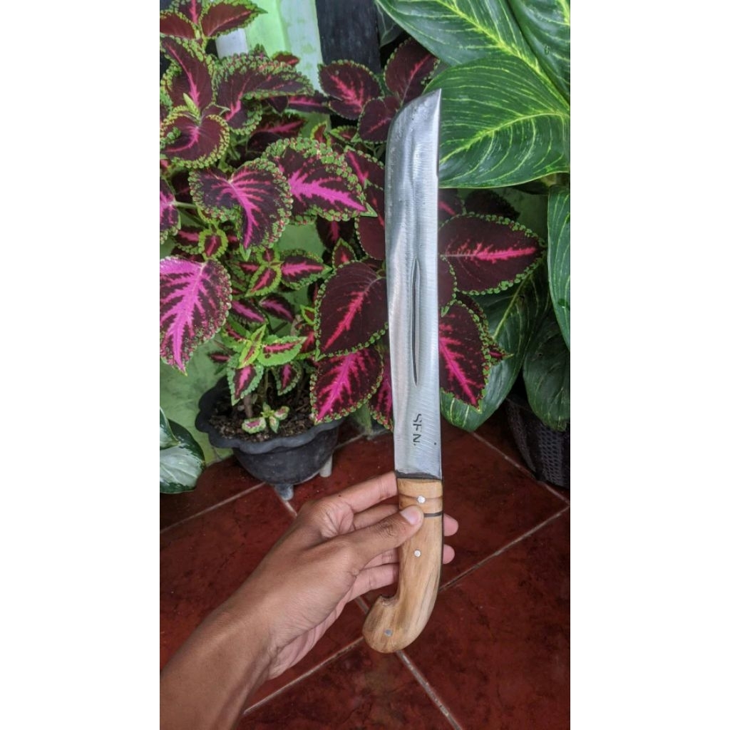 Bedog pisau kebun perkakas tani tebas kayu