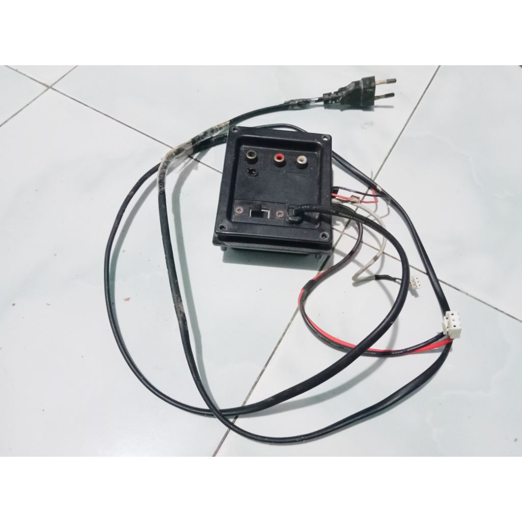 panel power belakang speaker polytron pas68