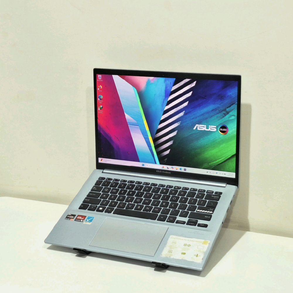 ASUS VIVOBOOK PRO 14 OLED M3400QA RYZEN 7 5800H RAM 16GB SSD 512GB 14IN 2.8K OLED 90Hz BAZZEL