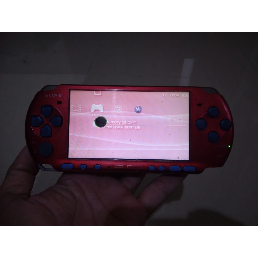 psp seri 3000 lcd tompel