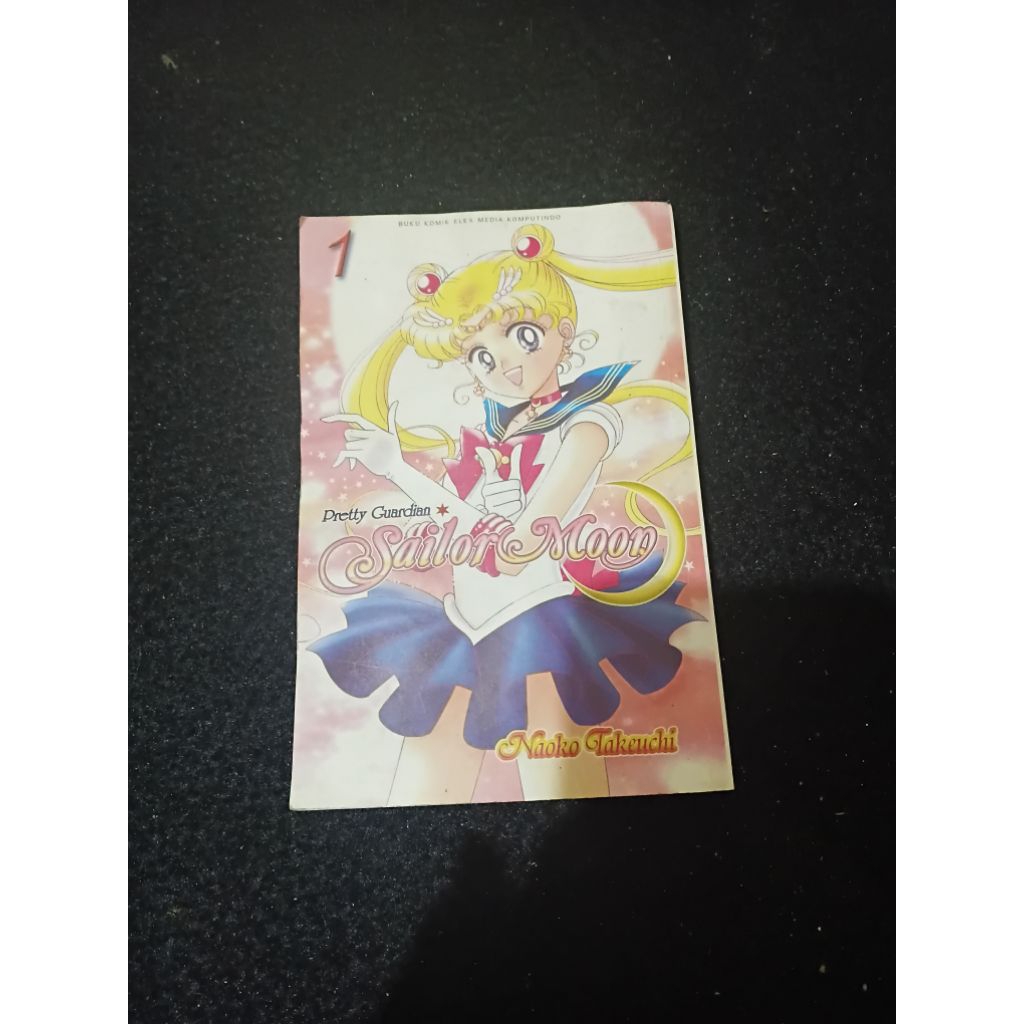 komik sailormoon deluxe vol 1