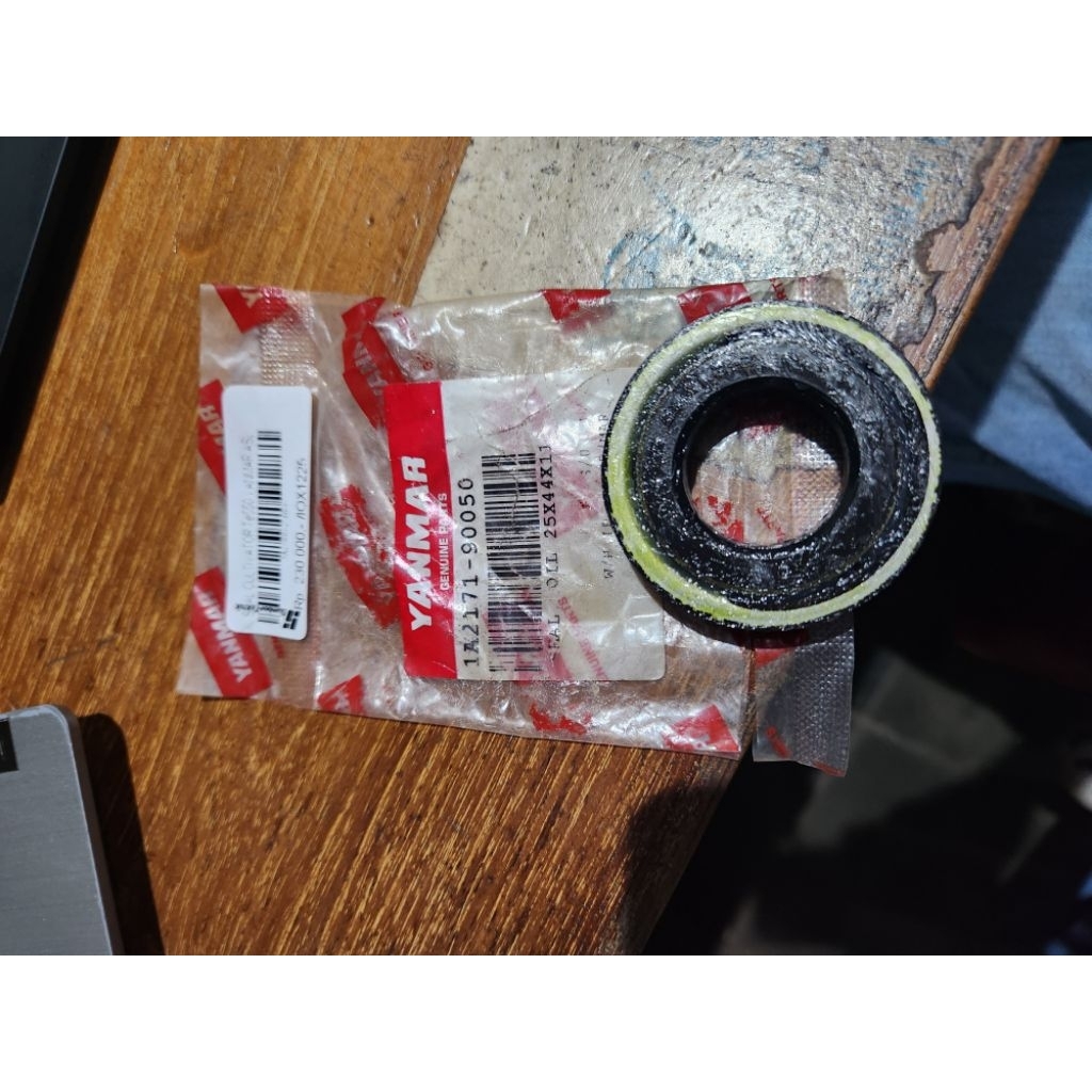 Oil seal Cultivator Te550 Yanmar