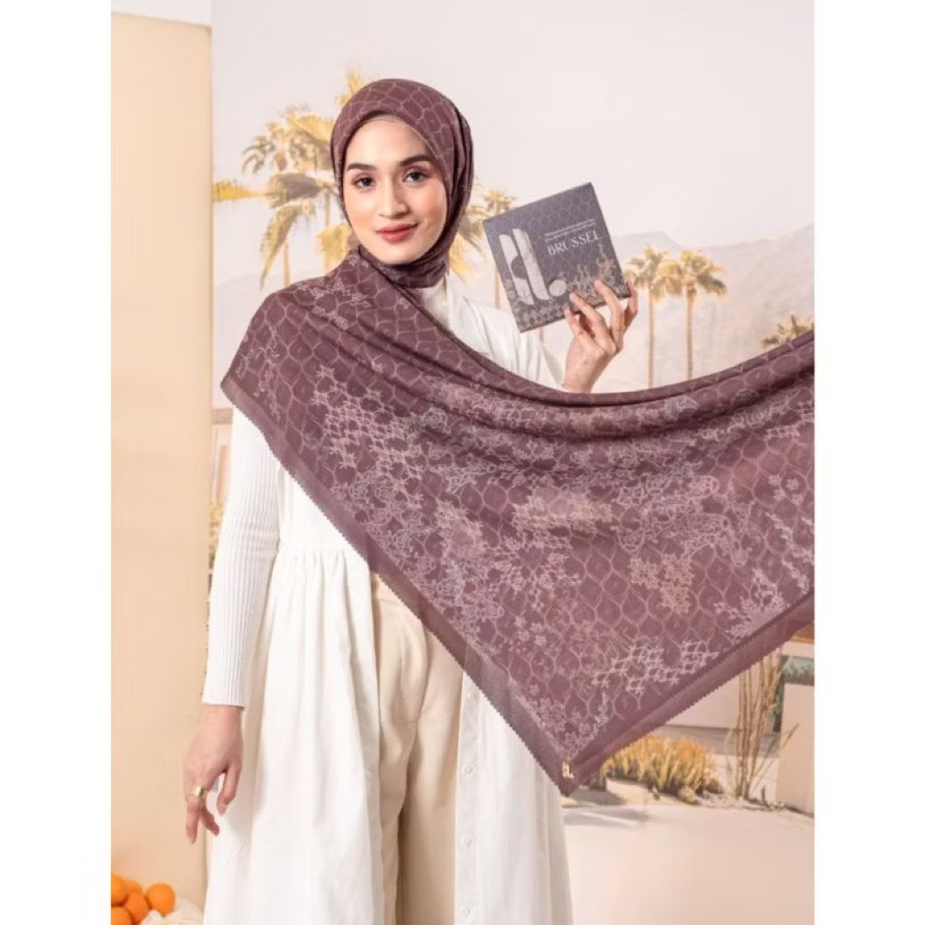 HEYLOCAL BRUSSEL SCARF COLE SALE