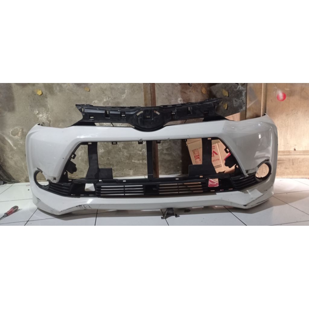 bumper bemper depan toyota avanza veloz 2016 2017 original