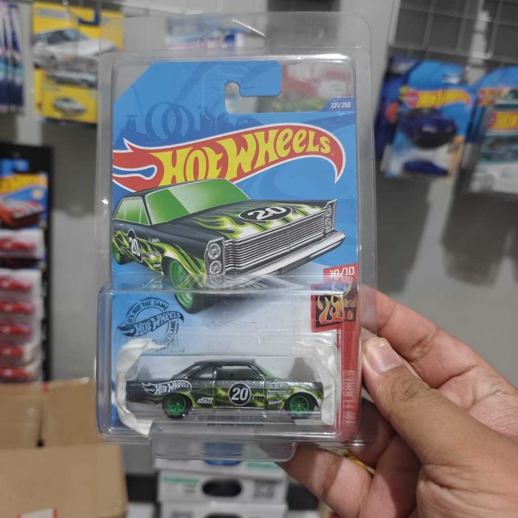 Hot Wheels 65 Ford Galaxie Super Treasure Hunt STH (Free 1 Hw Versi Regulernya)
