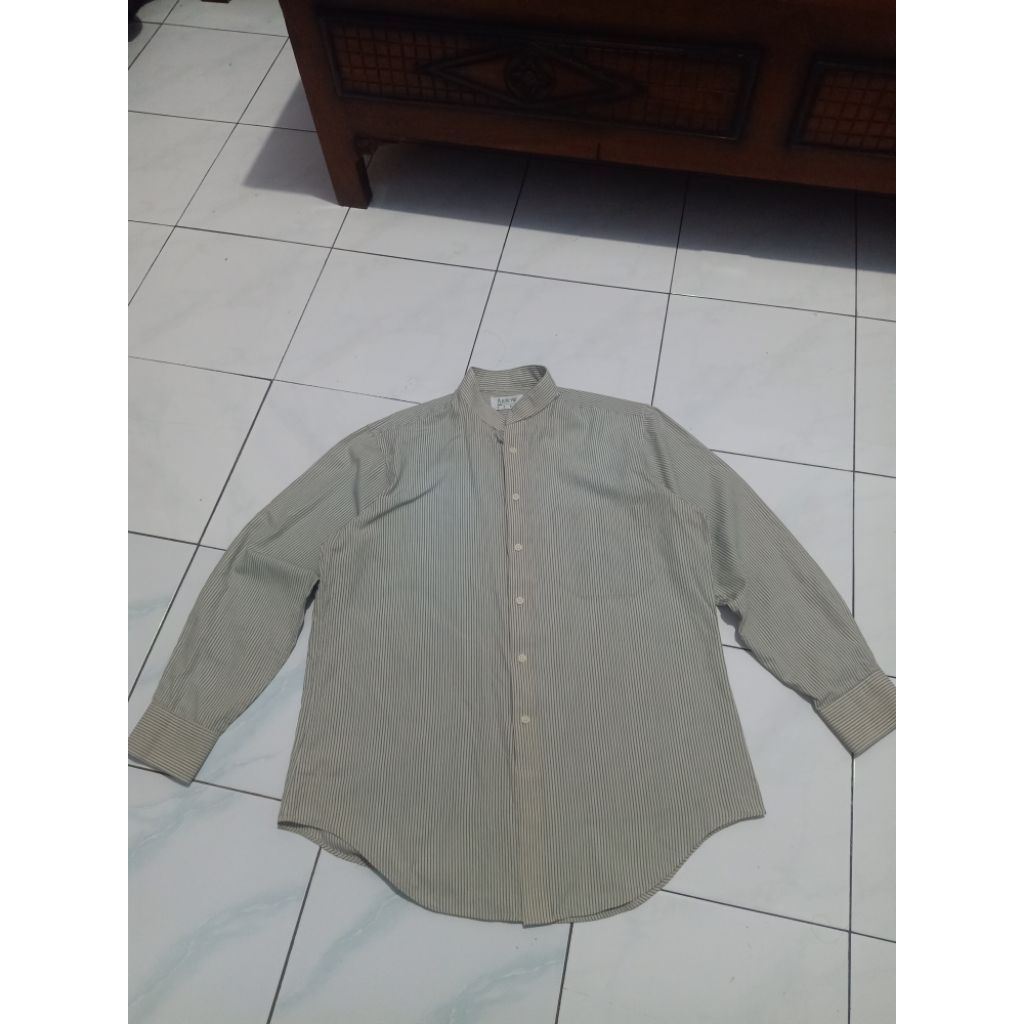 Kemeja Salur Kerah Shanghai Arrow SZ L/XL