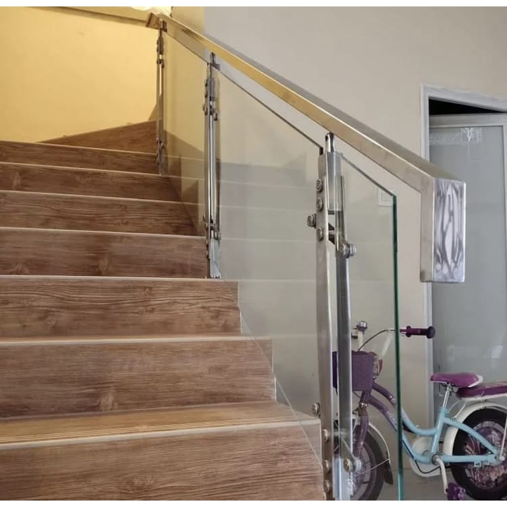 Start harga 1.750.000/m, Railing Tangga Kaca Tempered Minimalis Stainless – Custom Rumah Modern | Pe