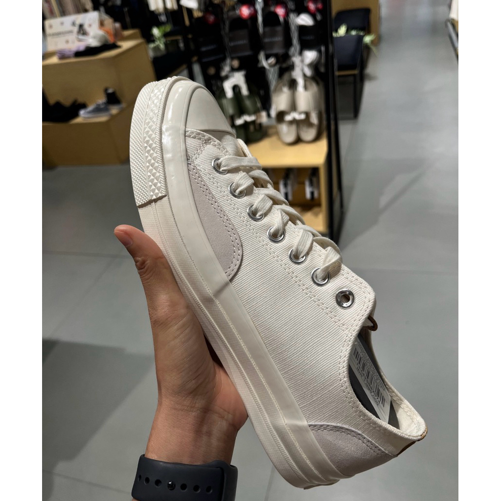 Sepatu Sneakers Pria Converse Chuck 70s Ox Beige/Vintage White