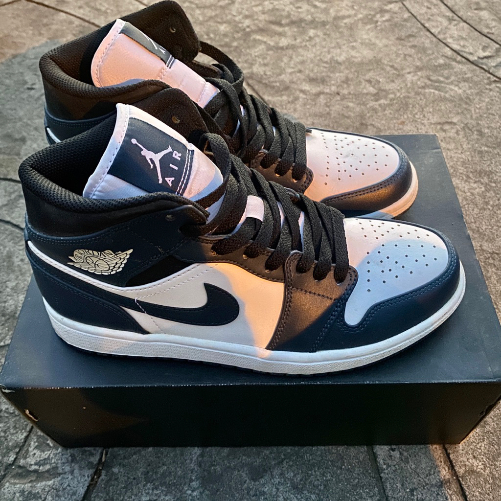 Air Jordan 1 Mid Navy White Black Sepatu Second Original Like New Mulus