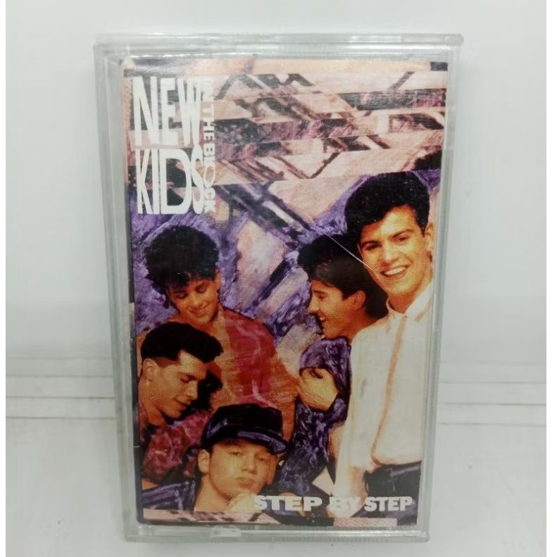 Kaset_Pita_Import_New_Kids_On_The_Block_-_Step_By_Step_/_Made_In_Holland