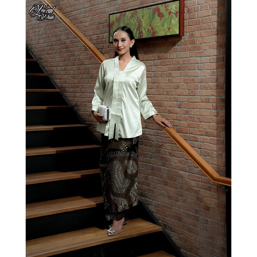 UAYUU - Blouse Kutu Baru Sage Green - Warna Eksklusif, Tampil Anggun & Berkelas. Batik Wanita Modern