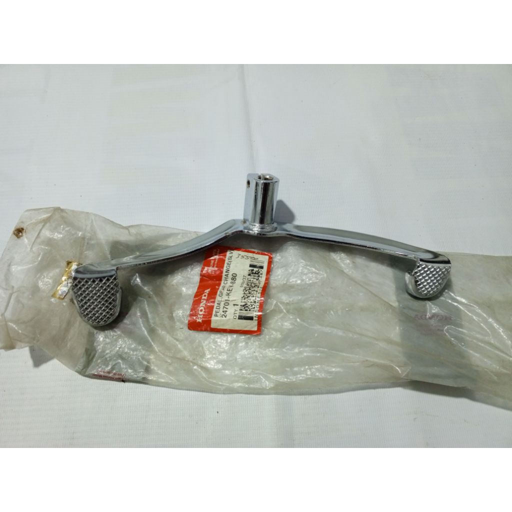 PEDAL GIGI/OPERAN GIGI HONDA SUPRA/X/XX/FIT OLD ORIGINAL 24701-KEV-880