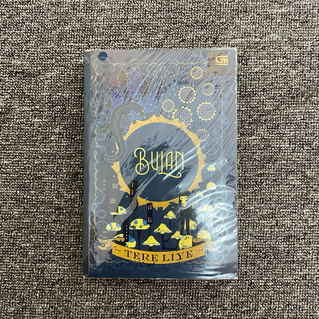 Preloved Novel Bulan - Tere Liye Serial Bumi