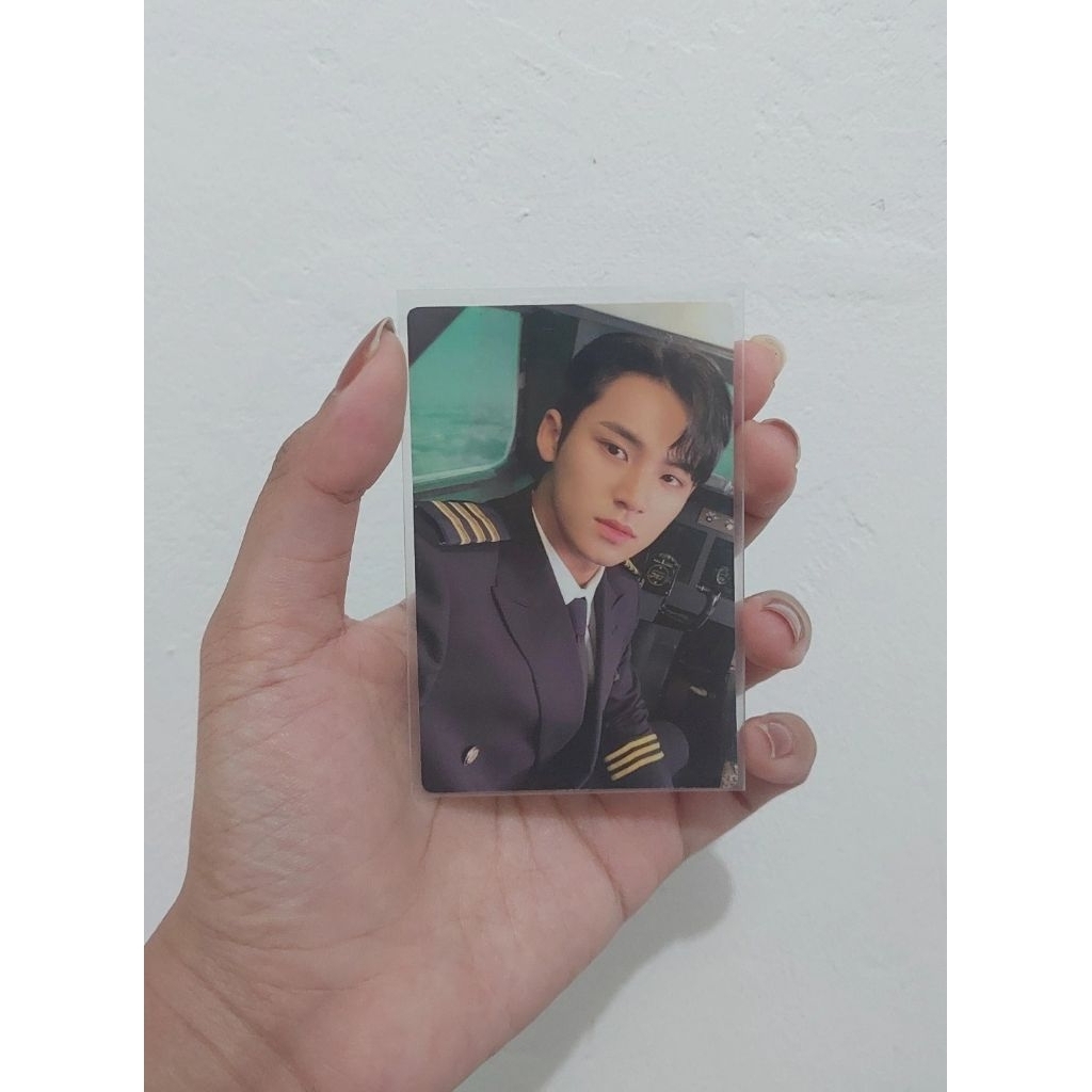 photocard mingyu pilot seventeen (BOOKED livgyuam)