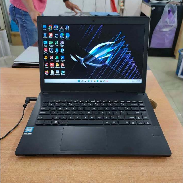 Laptop ASUS PRO P453UJ / Core i5 Gen 6 / VGA Nvidia 920M