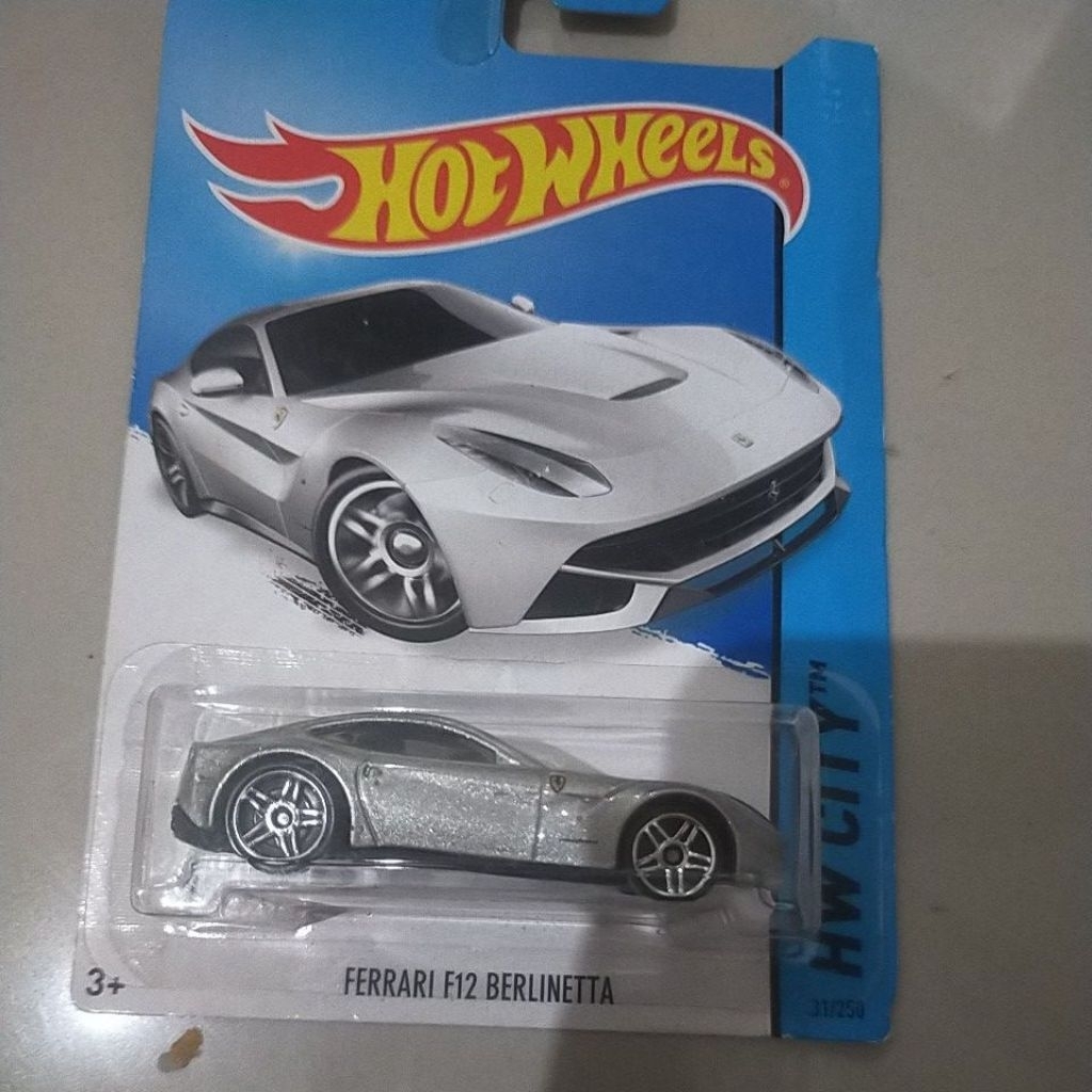 Hot Wheels Ferrari F12 Berlinetta