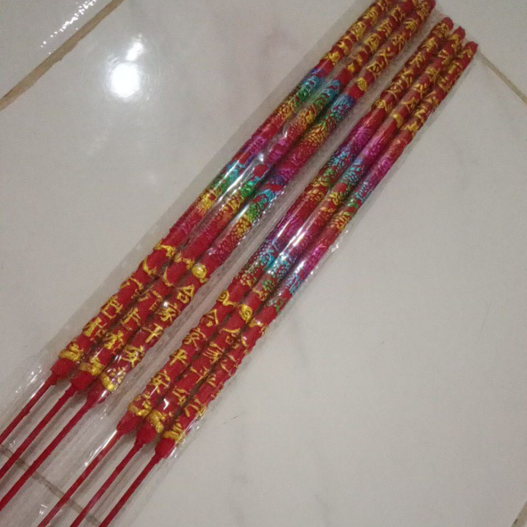 HIO NAGA MERAH KECIL DUPA HARI BESAR ISI 3BATANG PANJANG 50CM