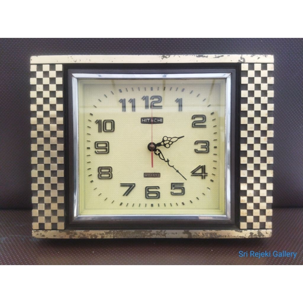 Jam Dinding Hitachi Jadul Vintage
