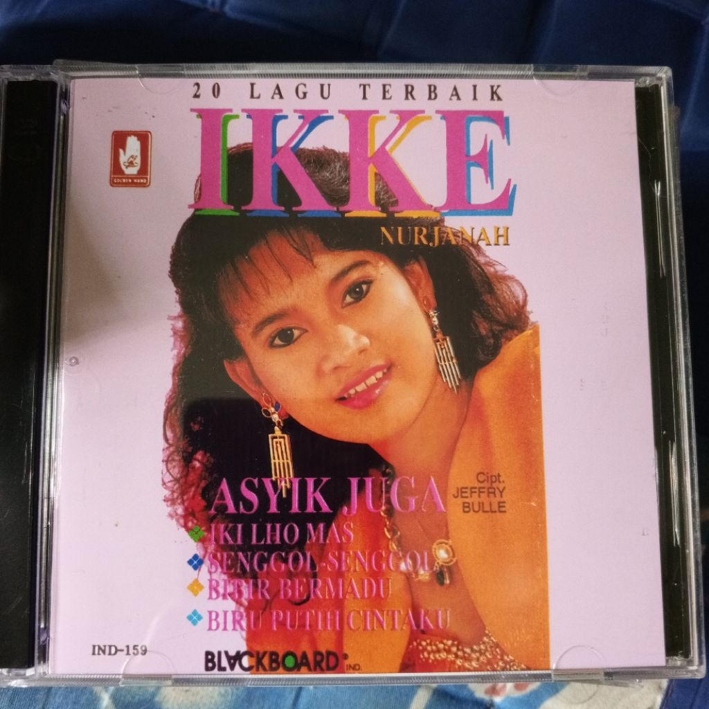CD 20 LAGU TERBAIK IKKE NURJANAH 2CD