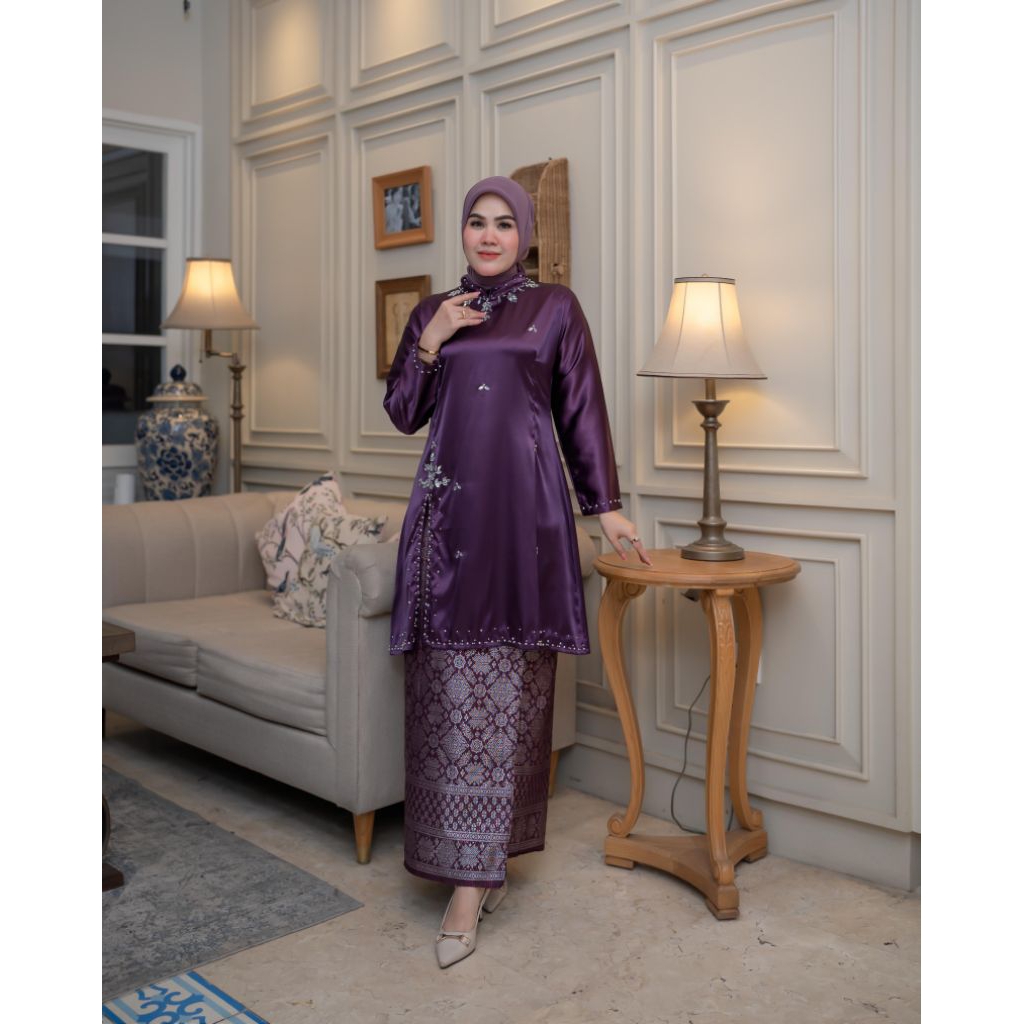 COD. Set Kebaya Melayu Belah Samping Terbaru Hiasan Full Payet Mutiara Mewah / Desain Elegan Cocok U