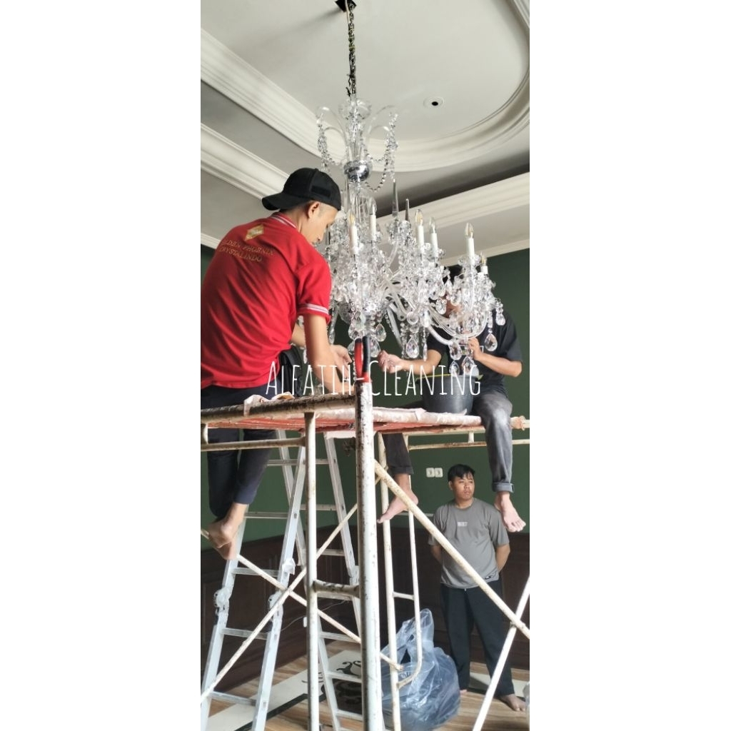 JASA BONGKAR PASANG LAMPU GANTUNG