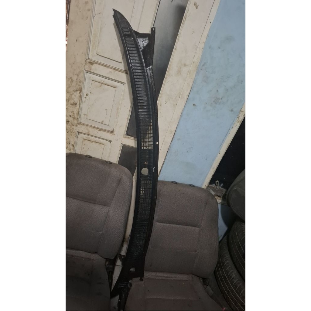 cover tutup wiper kisi kisi bawah kaca depan all new corolla ae111 ae112 96-2000