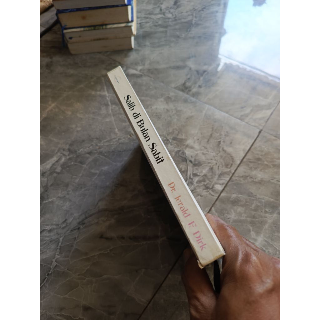 Salib di Bulan Sabit -DIALOG ANTARIMAN ISLAM-KRISTEN-Dr.Jerald F. Dirk-Di GB2 kode M1