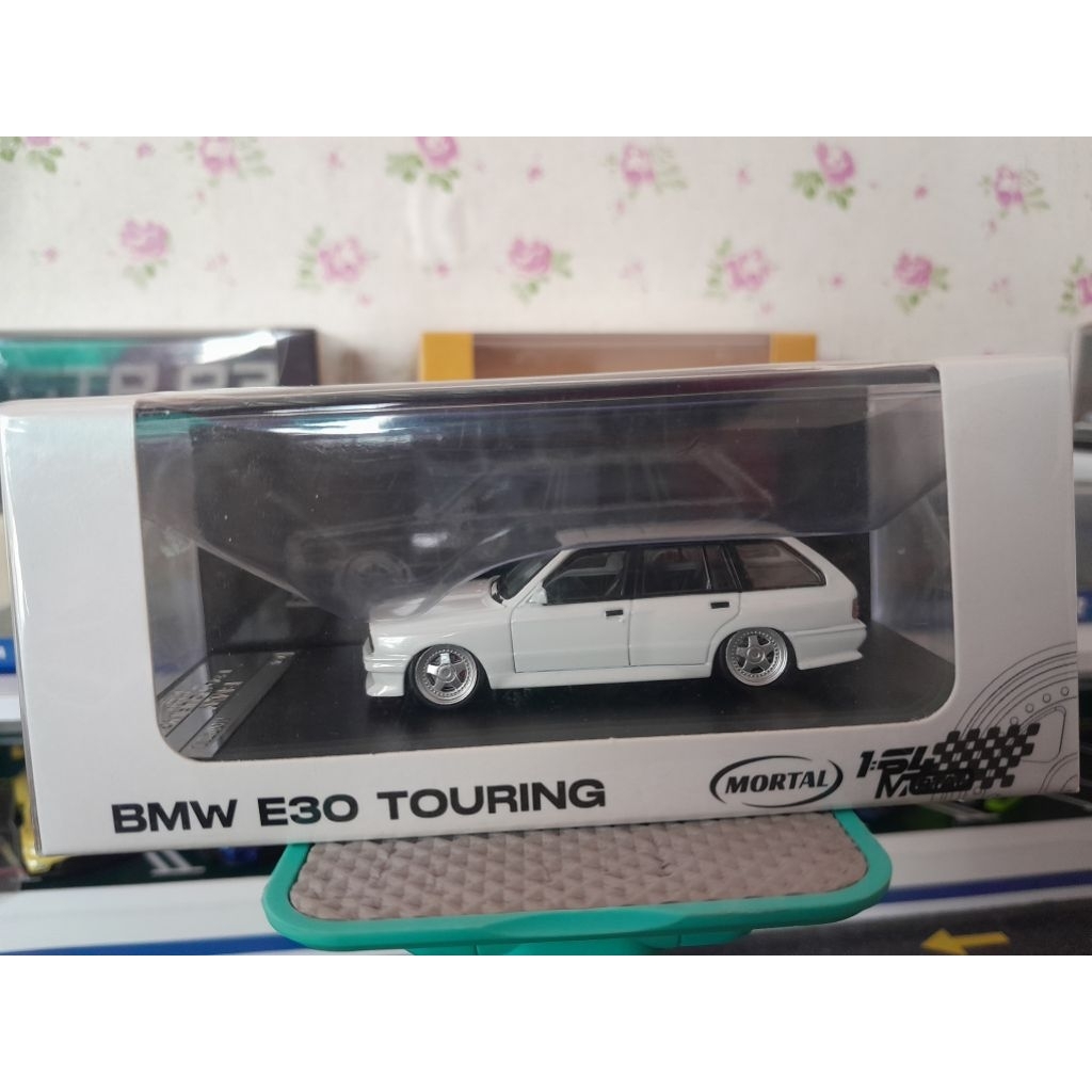 Mortal BMW E30 Touring SEAL