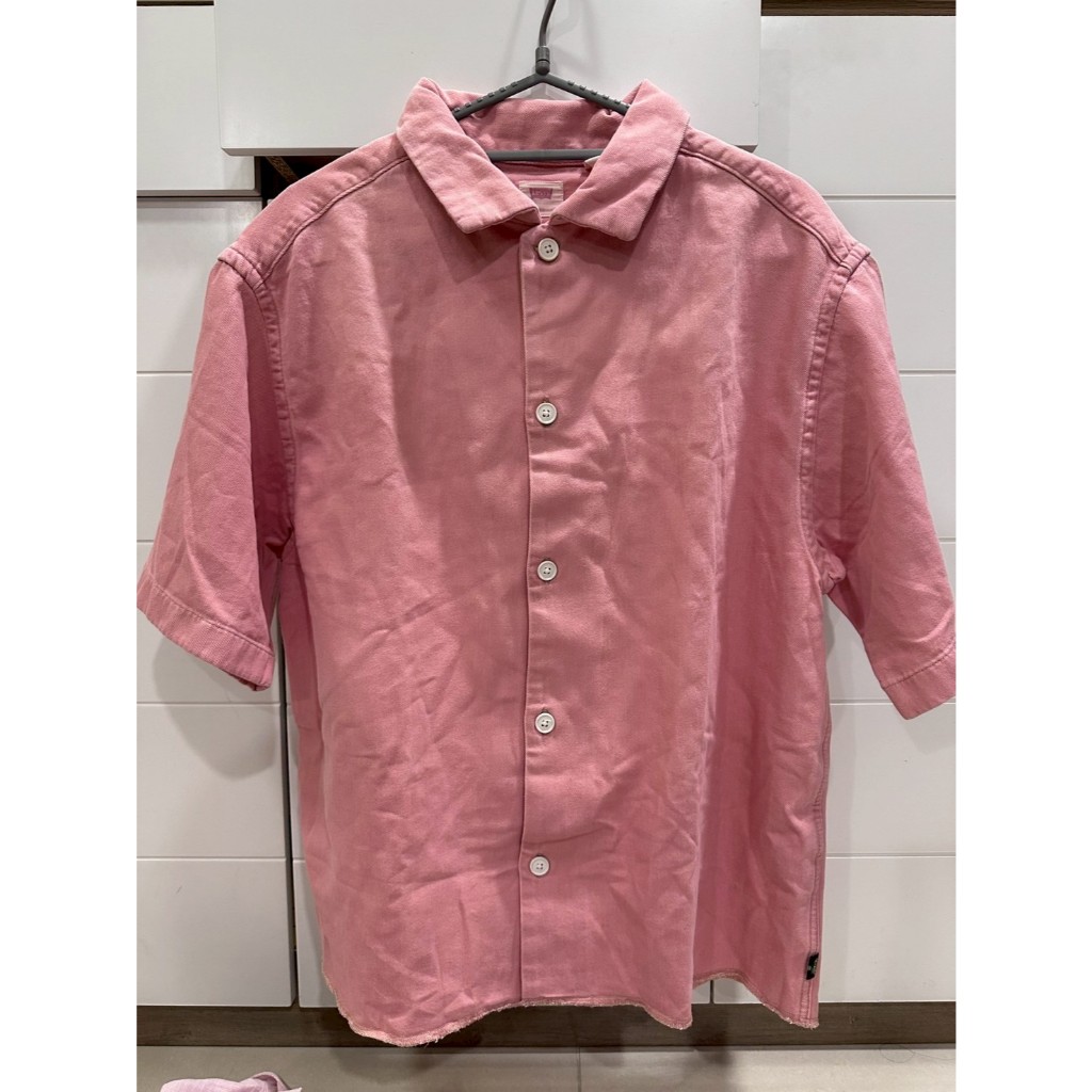 Levis kemeja/outer pink ori preloved like new