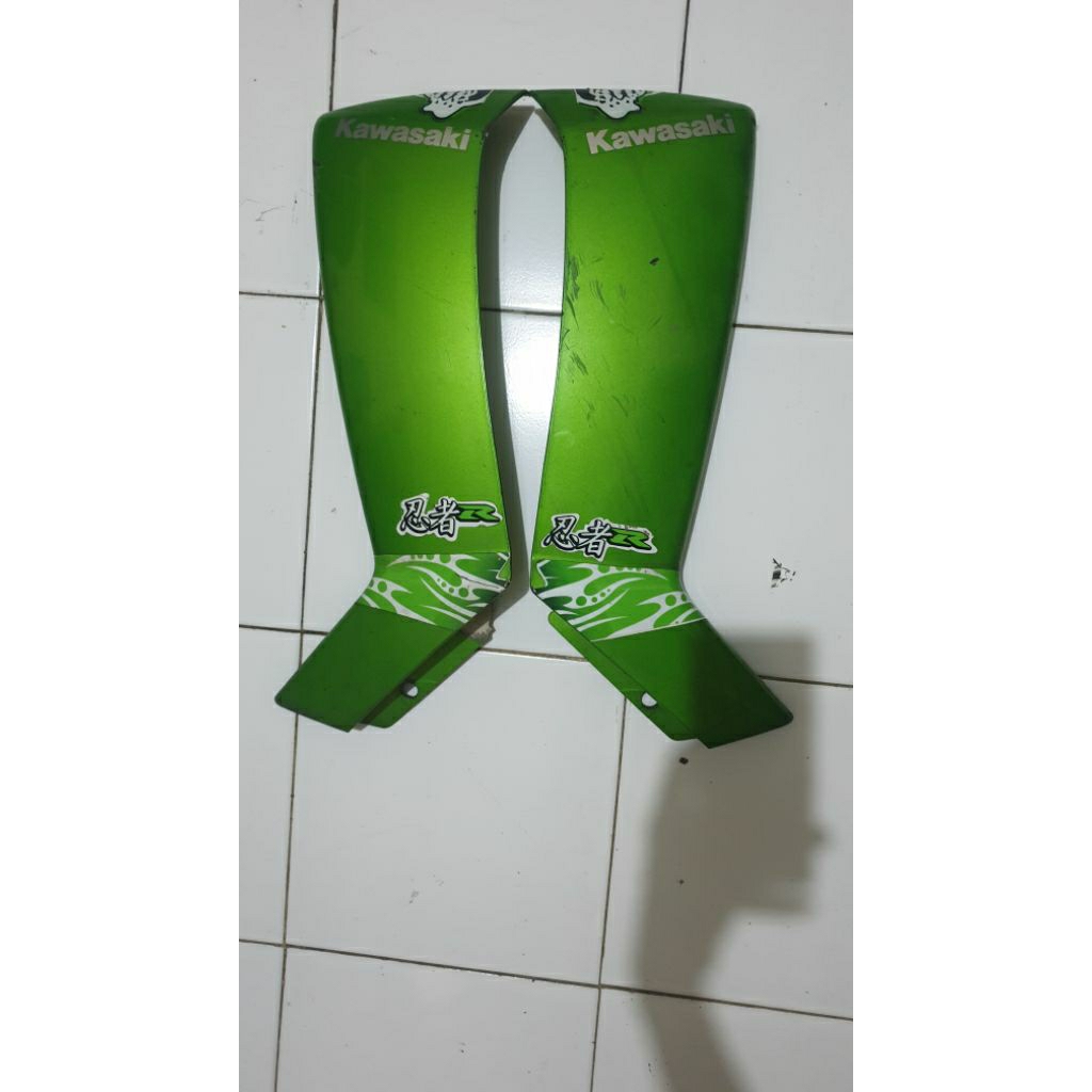 sayap luar kawasaki zx130