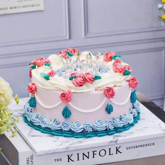 Cake By Maika - Crown Cake Pinky - Korean Cake - Birthday Cake - Kue Ulang Tahun