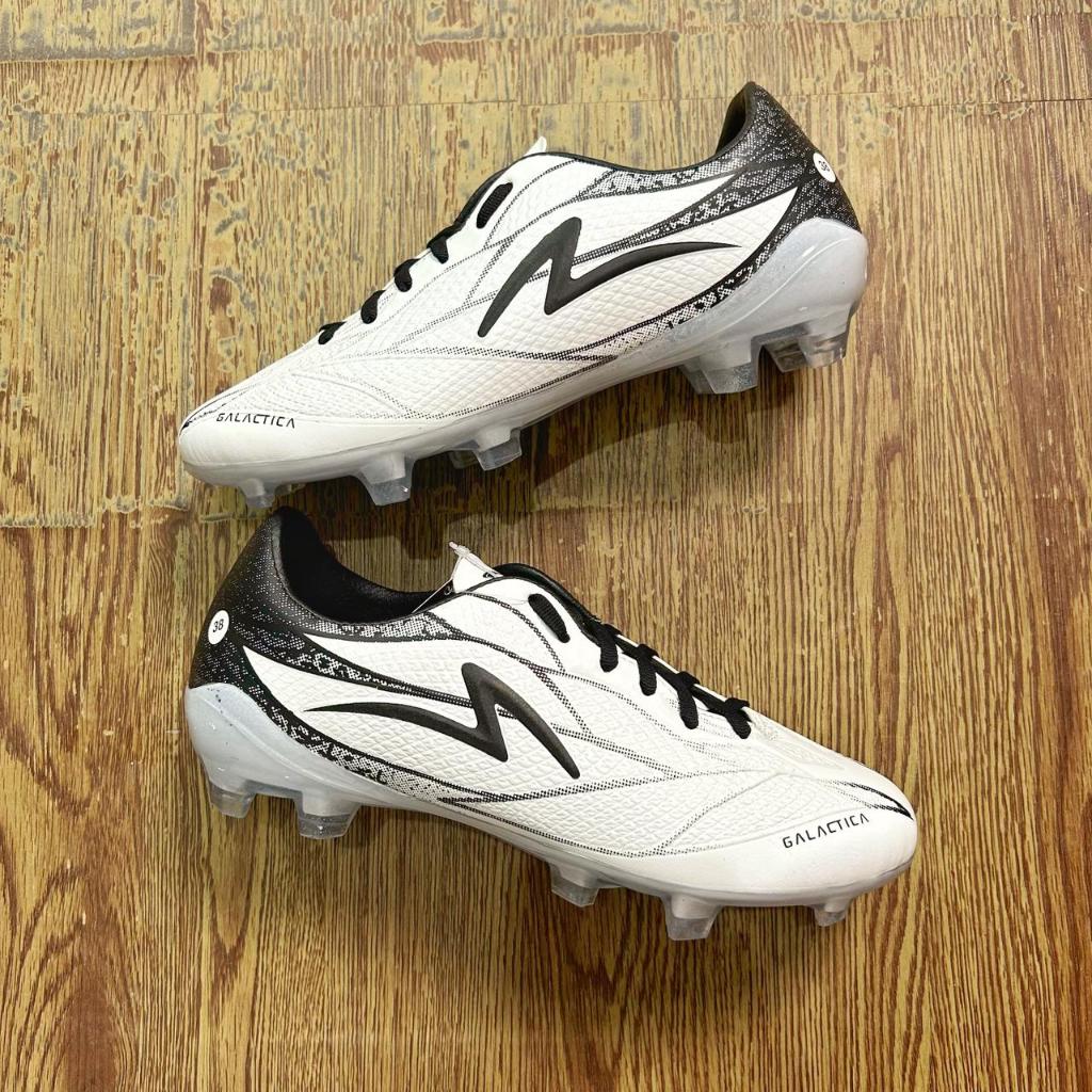 sepatu bola specs galactica / sepatu bola specs / sepatu bola pria