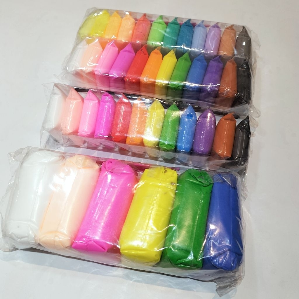 Clay mainan anak warna warni