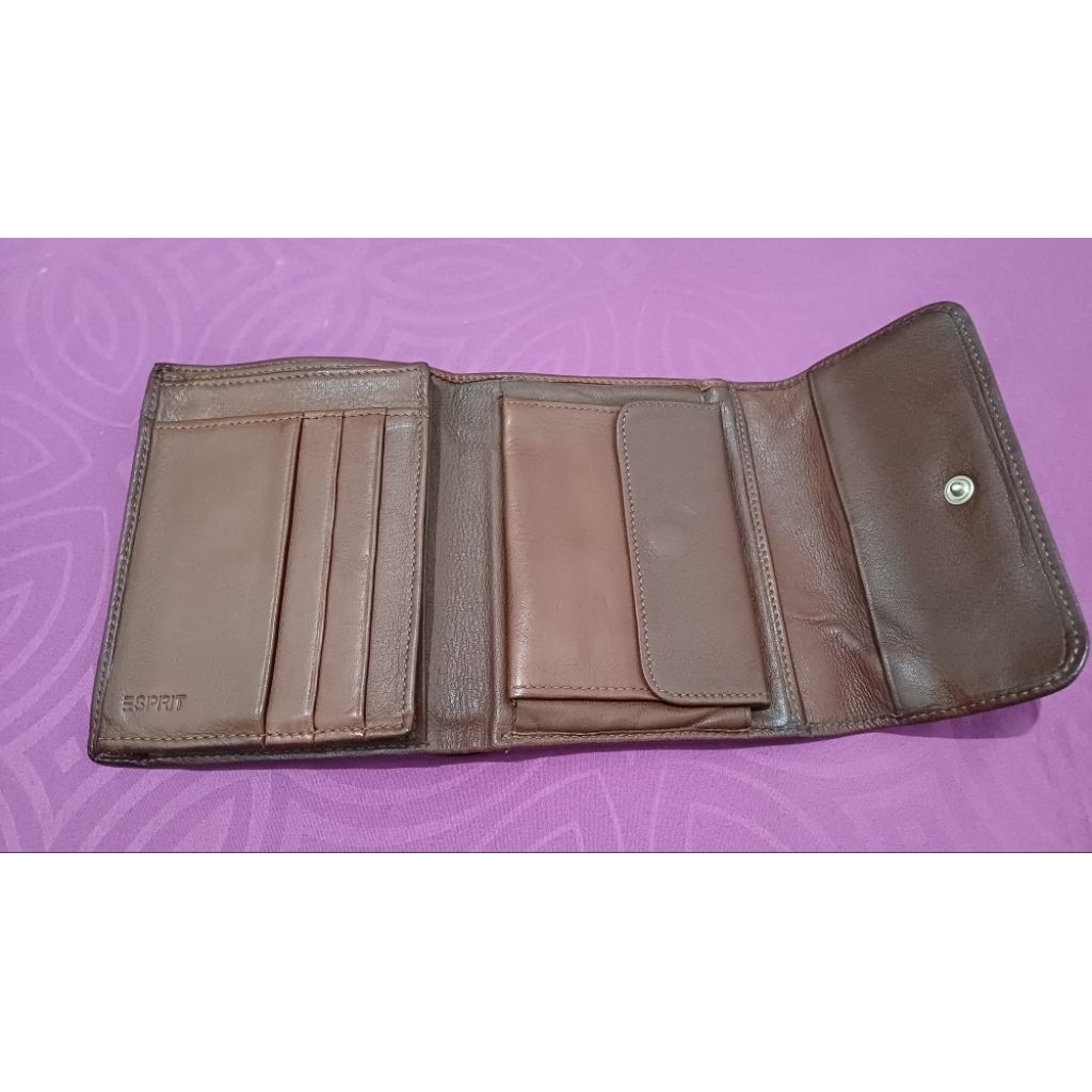 Dompet Kulit Esprit