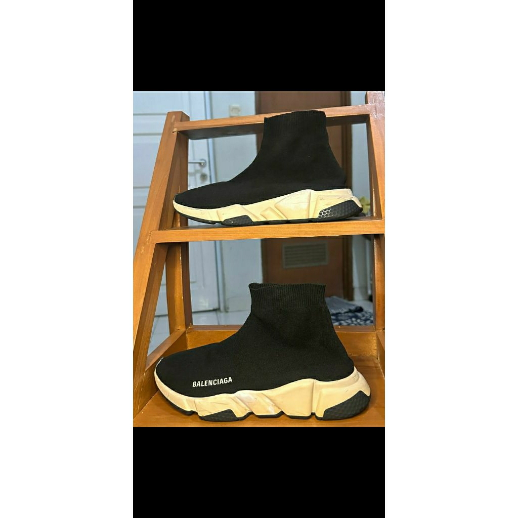 preloved sepatu balenciaga