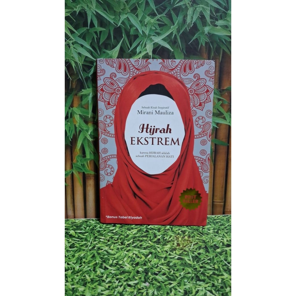 Hijrah Ekstrem - A book by Mirani Mauliza