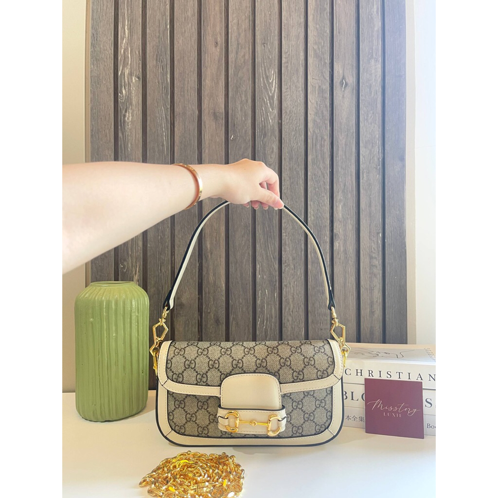 TAS WANITA HORSEBIT 1955