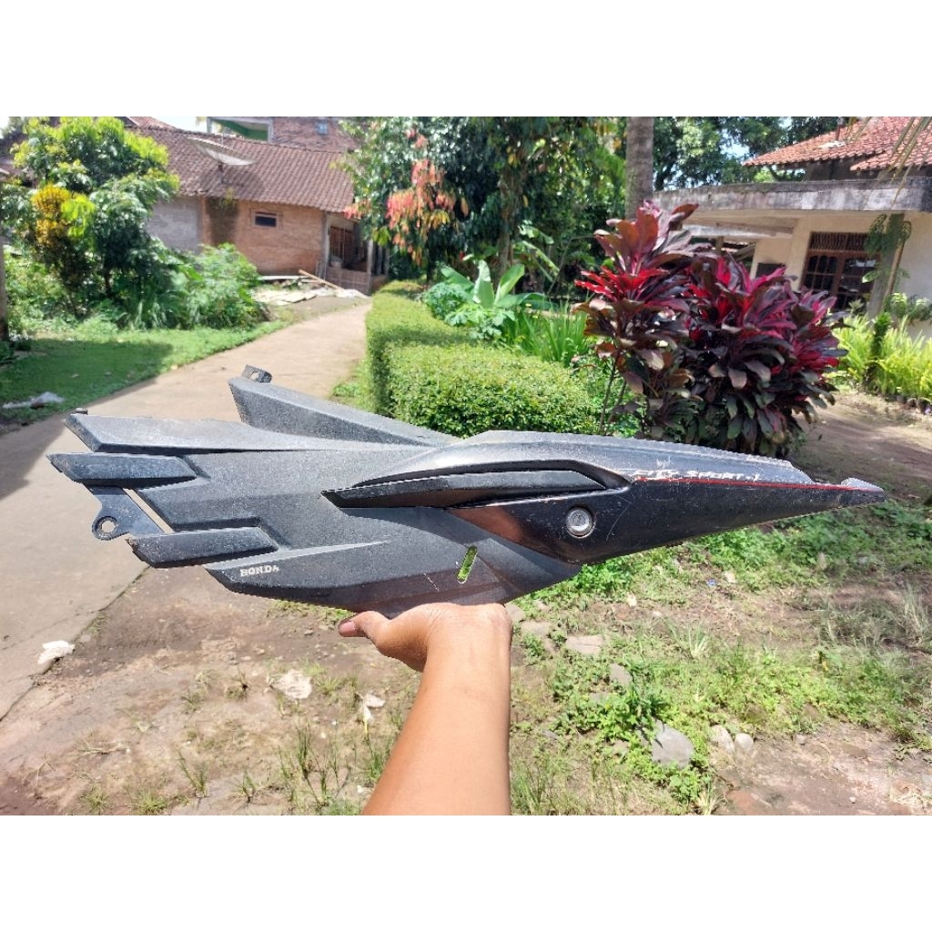 Body Belakang Honda Cs1 Cs One Sebelah Kiri Original Bahan